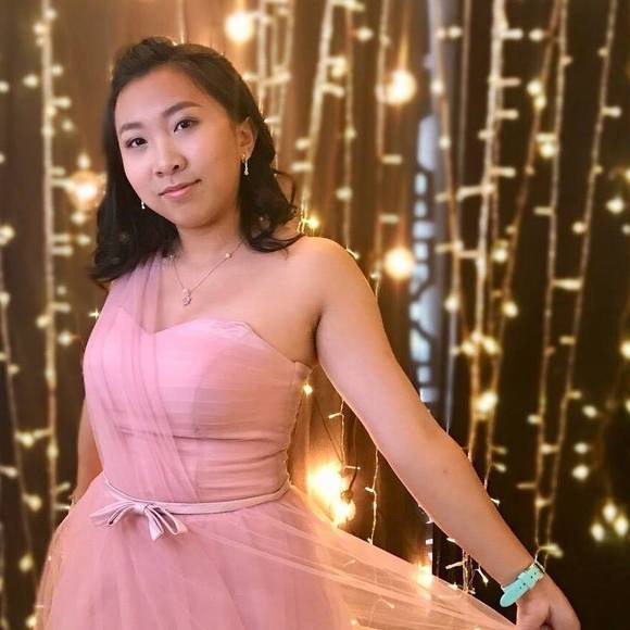 Meet your Posher, Linda - Picture 1 of 1